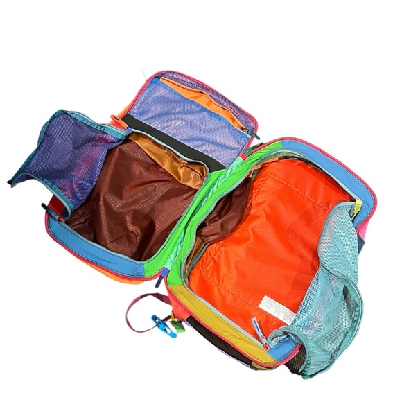 NWOT Cotopaxi Allpa 28 Del Dia One of a Kind Color Combo. Travel Bag w/ Raincoat - Picture 2 of 12